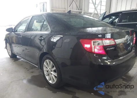 2012 Toyota Camry Hybrid Xle z USA, uszkodzony, nr VIN 4T1BD1FK9CU045698